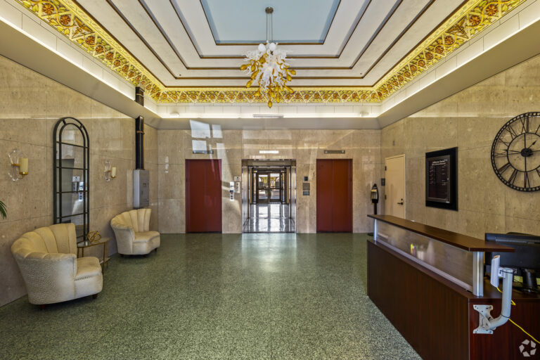 351-W-Jefferson-Blvd-Dallas-TX-Lobby-7-LargeHighDefinition (1)