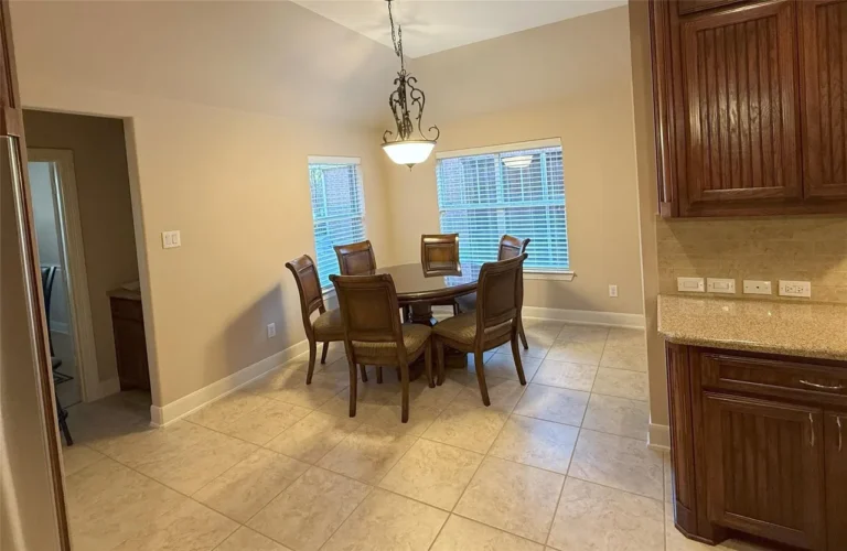 b25c2f7d62d04fcaa52a3a4602a33764l-m461297973rd-w1280_h960